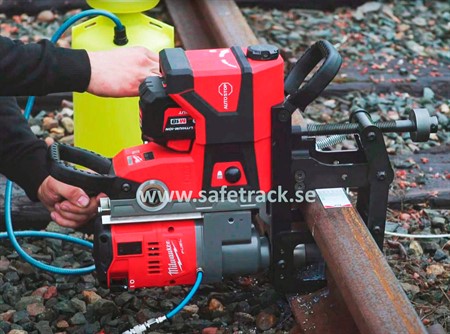 Rail drilling machine Milwaukee 18V Incl. templ./battery/charger